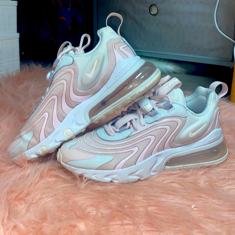 AirMax 270 reacts